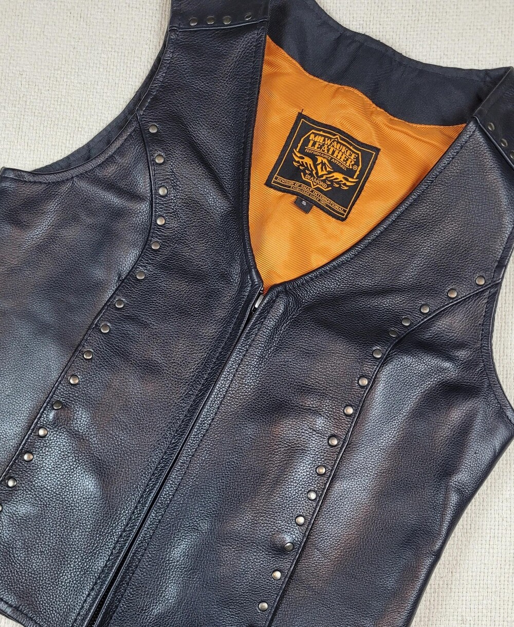 Milwaukee Leather Vest Womens Small Black Studded Biker Motorcycle Zip Pockets